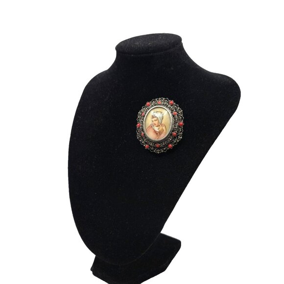 Antique 800 Silver Filigree hand painted Portrait Brooch Natural Coral late 1800 - Picture 4 of 6